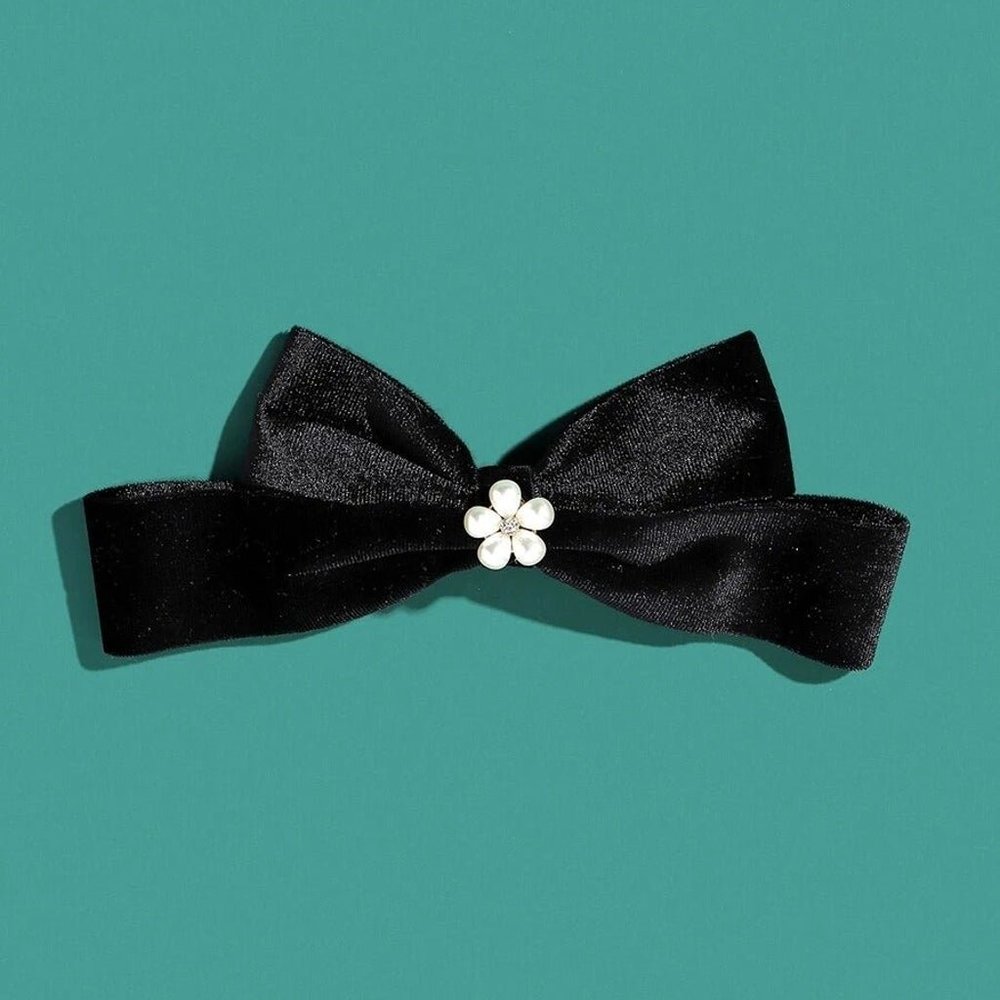 Faux Pearl Detail Bow Decor Alligator Clip